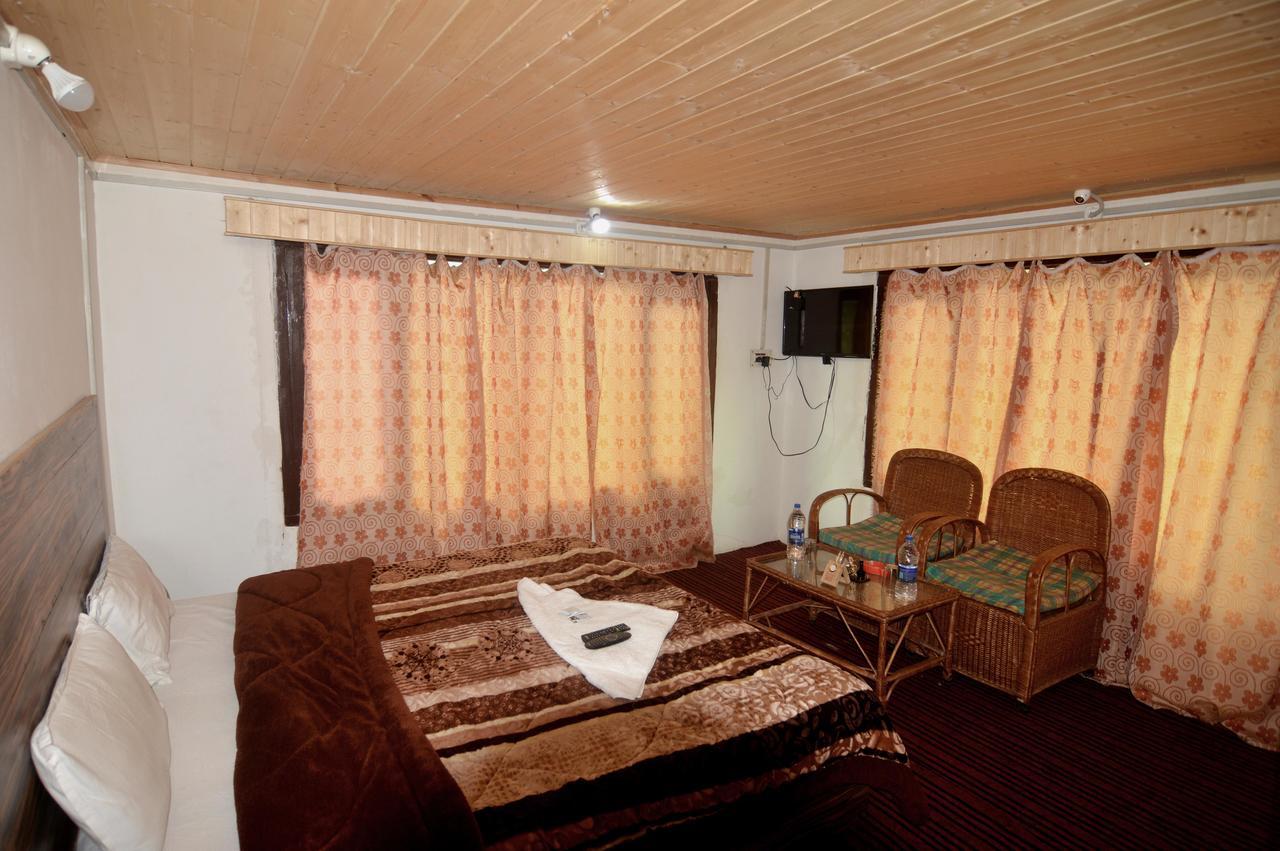 Hotel Kashmir House Pahalgām Exteriér fotografie